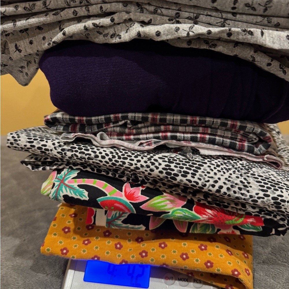 Colorful Fabric Bundle - Picture 8 of 9